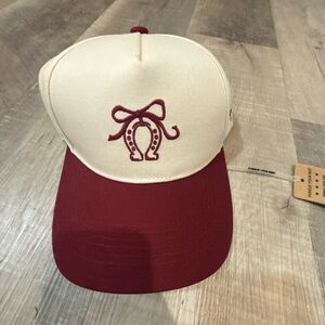 NWT HydroJug Western Charm Cap - Maroon & Cream Horseshoe Bow Hat